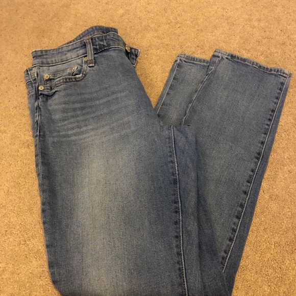 GAP real straight fit jeans! - Picture 2 of 4